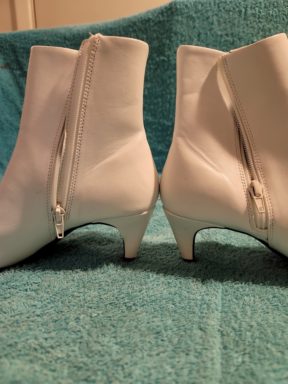 Women's Cream Pointed-Toe Ankle Boots - Picture 3 of 10